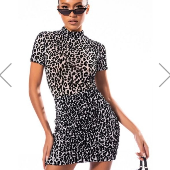 Rouched mini skirt 1x black and white cheetah print - Picture 5 of 9